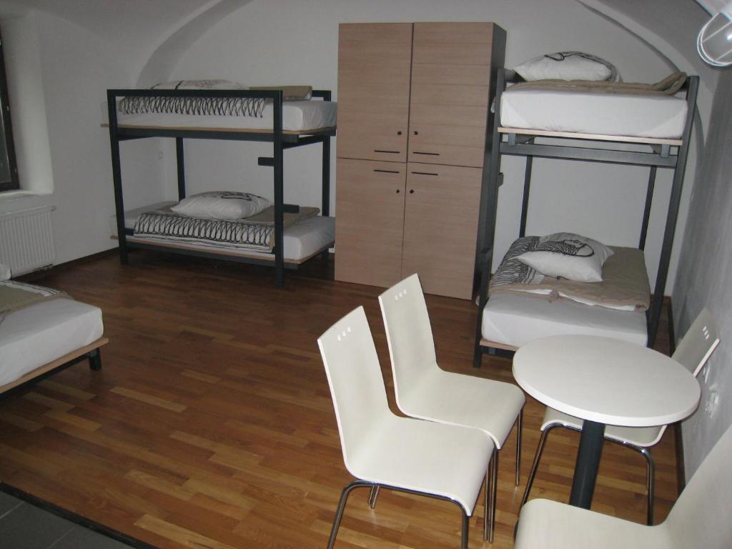 Hostel Situla نوفو ميستو المظهر الخارجي الصورة