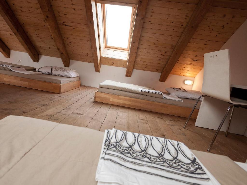 Hostel Situla نوفو ميستو الغرفة الصورة
