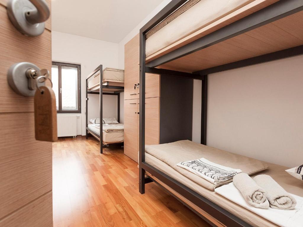 Hostel Situla نوفو ميستو الغرفة الصورة